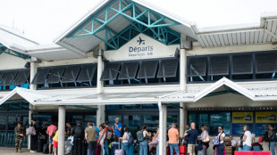 Nouvelle-Calédonie: "retour progressif à la vie normale" avec une réouverture de l'aéroport