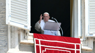 El papa incita a la lectura y revela su amor por las tragedias