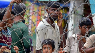 Dans les camps de réfugiés rohingya du Bangladesh, un espoir nommé Yunus