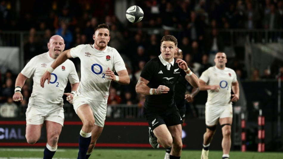 Barrett inspires All Blacks fightback to beat England and win series