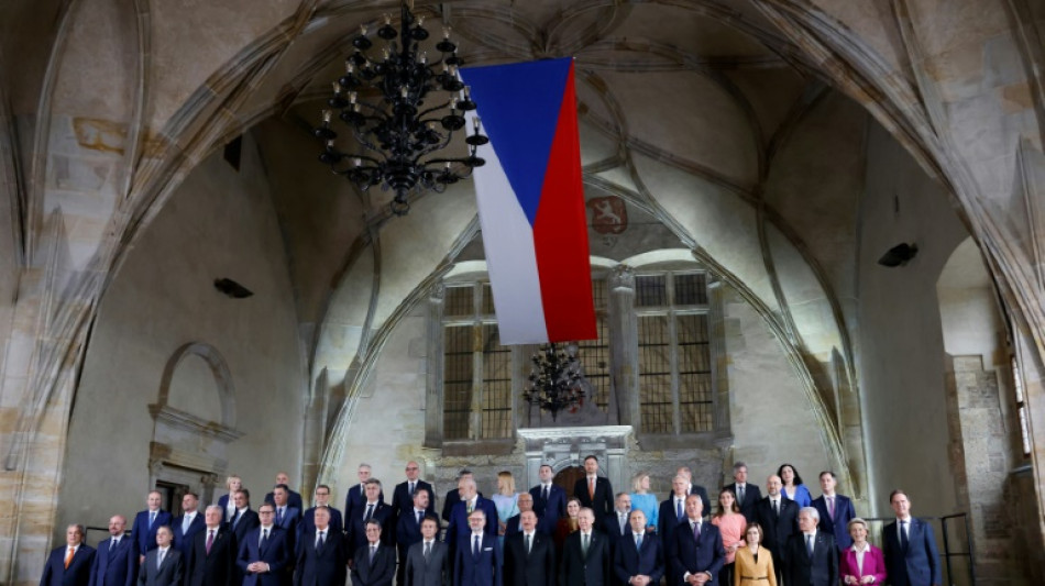 Europe's postcard from Prague: leaders together, one big gap