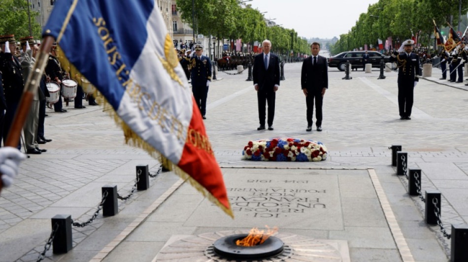 Macron recebe Biden com pompa no início de sua visita de Estado à França