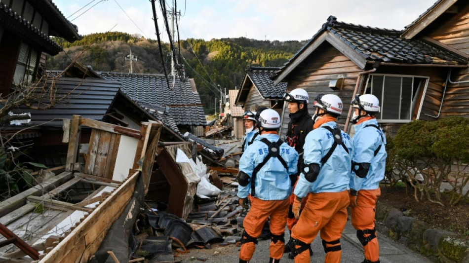 Las lluvias complican los rescates tras el terremoto que dejó 64 muertos en Japón