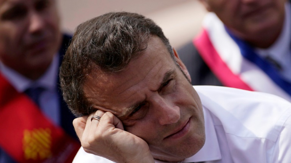 Da reeleição aos panelaços, um ano de desencanto com Macron na França