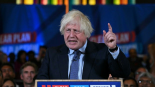 Boris Johnson tenta socorrer os conservadores diante da provável derrota para os trabalhistas