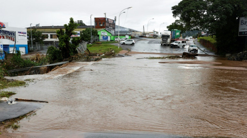 Afrique du Sud: au moins cinq morts dans des inondations