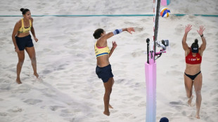 Duplas femininas se garantem nas oitavas do vôlei de praia em Paris; George e André perdem