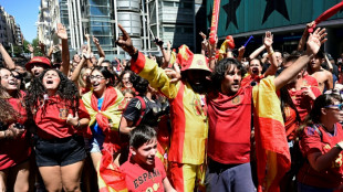 Torcedores vão às ruas de Madri para comemorar título da Espanha na Copa feminina