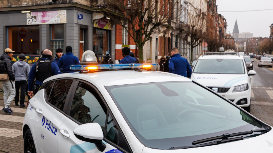 Blitz polizia in Belgio, fermati lobbisti legati a Huawei