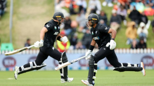 Henry, Young power New Zealand to nine-wicket ODI win over Sri Lanka