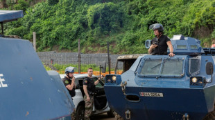 Comoras impide atracar a barcos franceses con migrantes expulsados de Mayotte