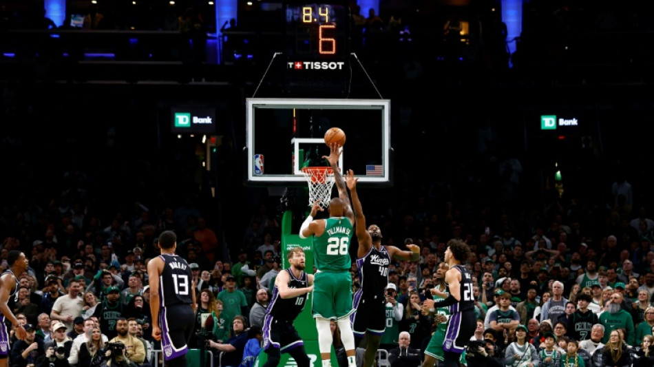 Celtics hold off Fox, Kings to extend NBA win streak