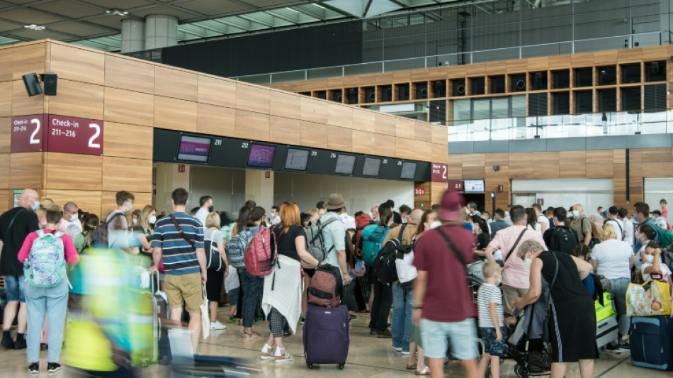 Kein Flugbetrieb am Berliner Flughafen wegen eines Verdi-Streiks