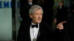 'Lord of the Rings' star McKellen hospitalised after stage fall
