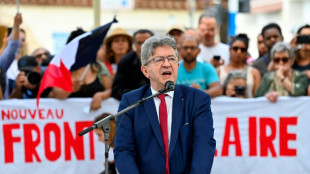 A gauche, l'hypothèse Mélenchon à Matignon toujours prégnante et clivante