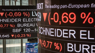 Borsa: l'Europa apre poco mossa, Parigi +0,18%