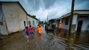 Cuba a oscuras tras paso del poderoso huracán Ian, que va rumbo a Florida