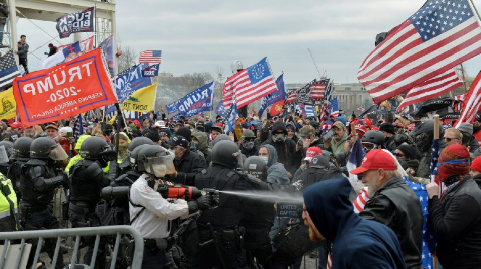 Seis activistas de ultraderecha declarados culpables por asalto al Capitolio de EEUU