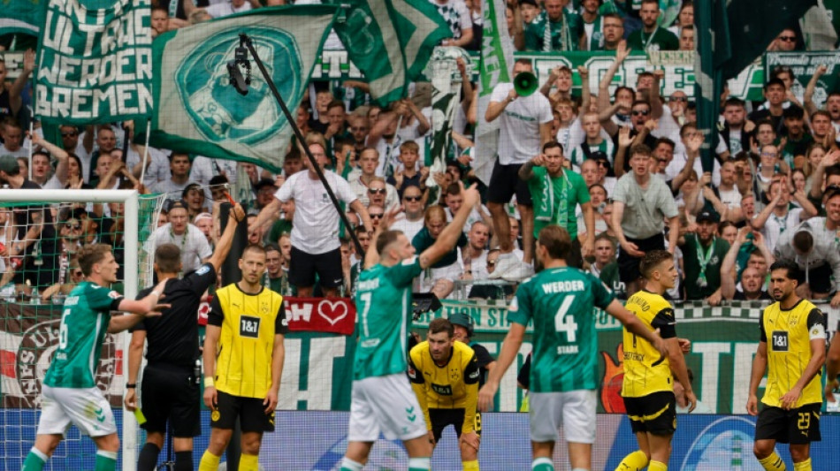 Dortmund held at Bremen, Stuttgart still winless