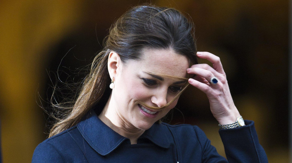 Kate riappare in pubblico, a Buckingham Palace per la parata