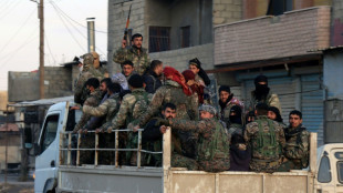 Syrie: les forces kurdes traquent les jihadistes après l'attaque d'une prison