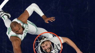 NBA: Mavs wehren mit Gala ersten Matchball ab