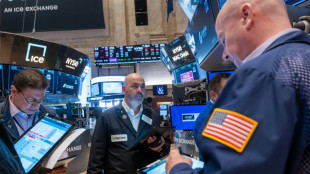 Wall Street évolue à des records après une inflation ralentie