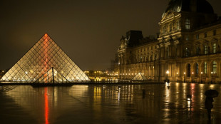 Versalles y el Louvre quedarán a oscuras más temprano por crisis energética en Francia