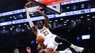 LeBron hits 40 in Lakers win, Doncic has 47 as Mavs beat Rockets