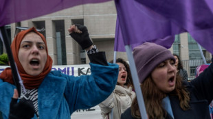 Türkische Justiz verschiebt Prozess gegen Frauenrechtsorganisation auf September