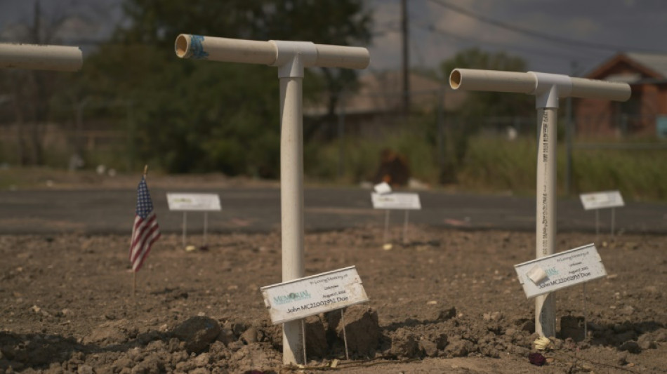 Tumbas anónimas, el final de algunos migrantes en la frontera de EEUU