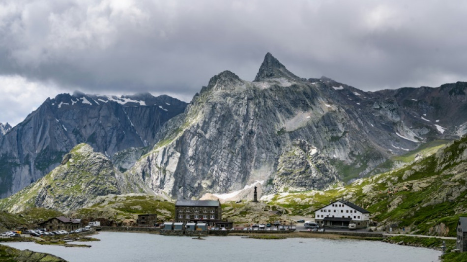 It's snow joke -- Giro d'Italia cancels highest climb of race  