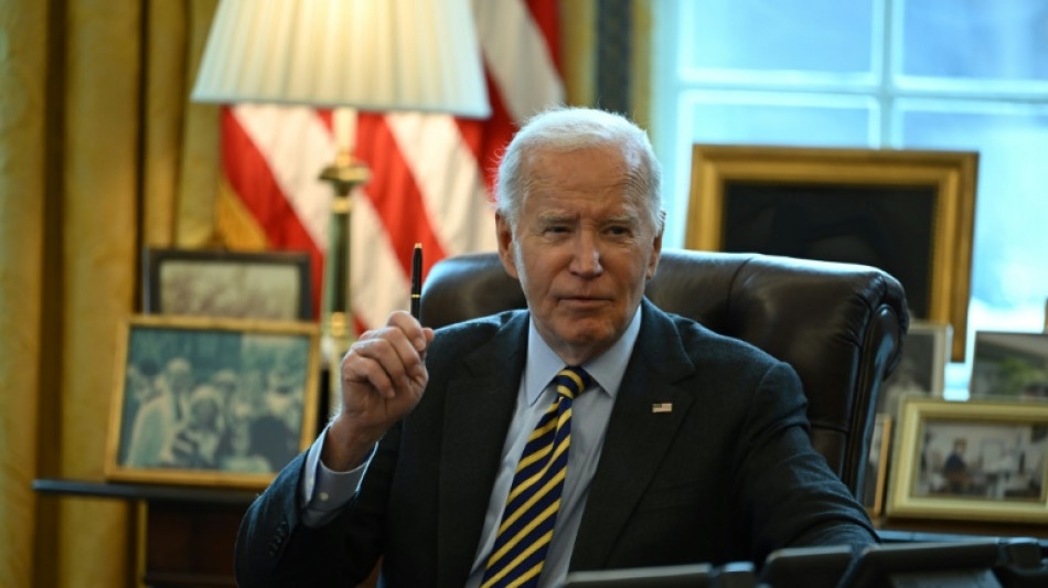 Biden sube la recompensa por Maduro pero evita revocar licencias petroleras en Venezuela