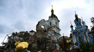 'Help us': Last few residents hold on in Donbas ghost town