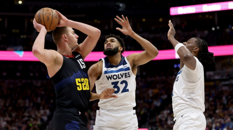 Timberwolves maul Nuggets, Brunson fires Knicks over Pacers