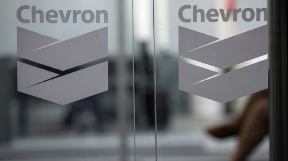 Maduro afirma que licencia de EEUU a Chevron va en "dirección correcta", pero no es "suficiente"