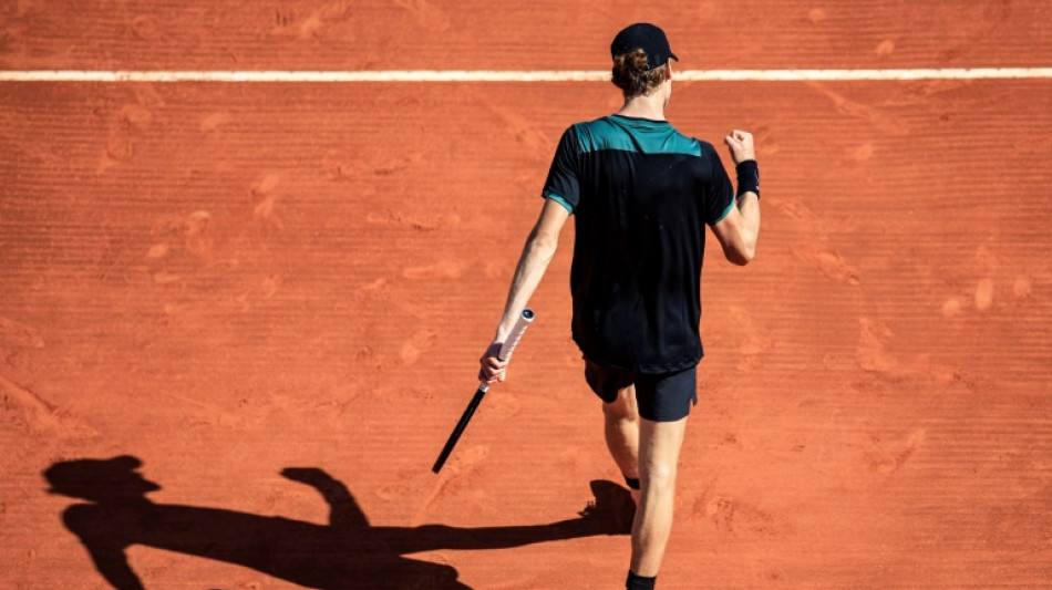 Sinner sofre mas vence Rune e vai enfrentar Tsitsipas nas semis de Monte Carlo