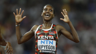 Atletica: Kipyegon migliora suo record del mondo dei 1500