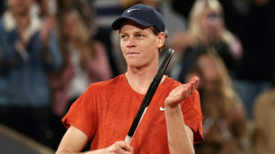 Sinner vence Moutet de virada e vai às quartas de final de Roland Garros